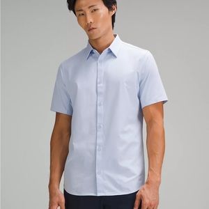 Lululemon Venture Short-Sleeve Shirt size Medium